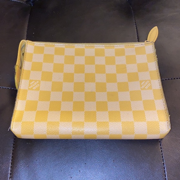 LOUIS VUITTON Damier Couleurs Element Clutch RARE - Picture 5 of 5